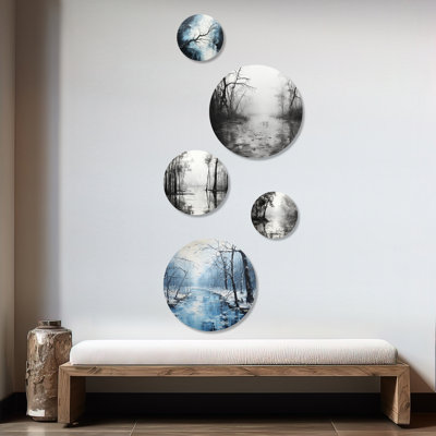 «Enchanted Winter Woods River», ensemble d'art mural rond sur 5