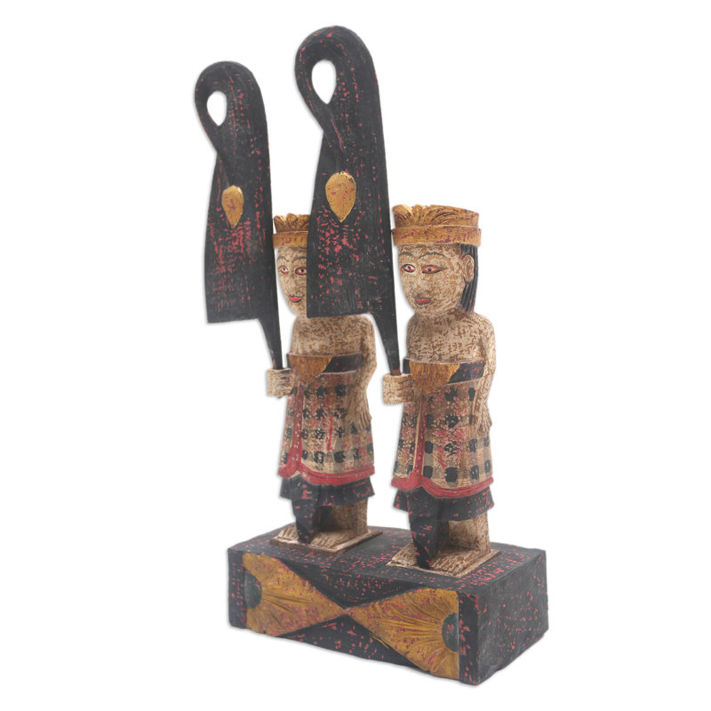Figurines & Sculptures