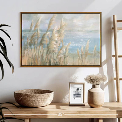 Herbe de la pampa au bord de la mer