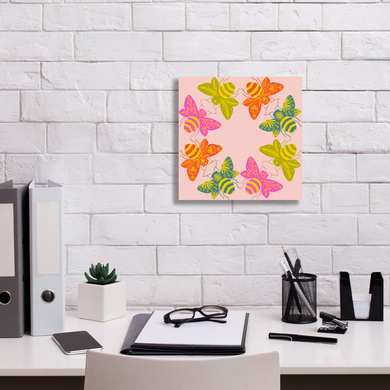 Art mural sur toile «Hey Honey Bee Hive In Sunrise Toast» par August Hall® par Rachel Hallquist, 12 po x 12 po