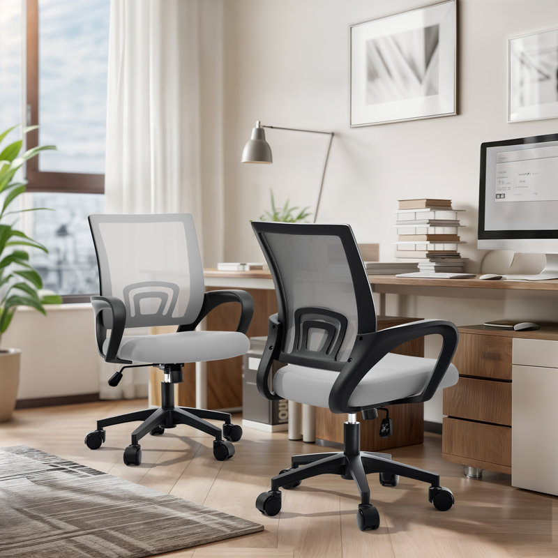 Chaise de bureau ergonomique à dossier moyen en filet avec accoudoirs et support lombaire Pierfranca, Gris clair