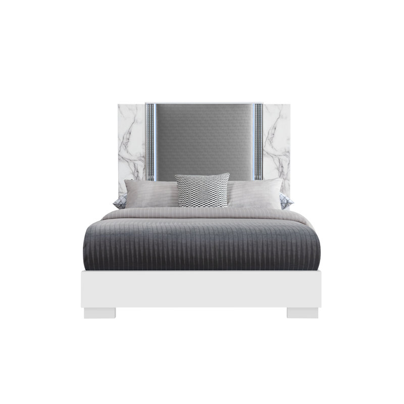 Structure de lit grand blanc et gris avec faux faux marbre et revêtement