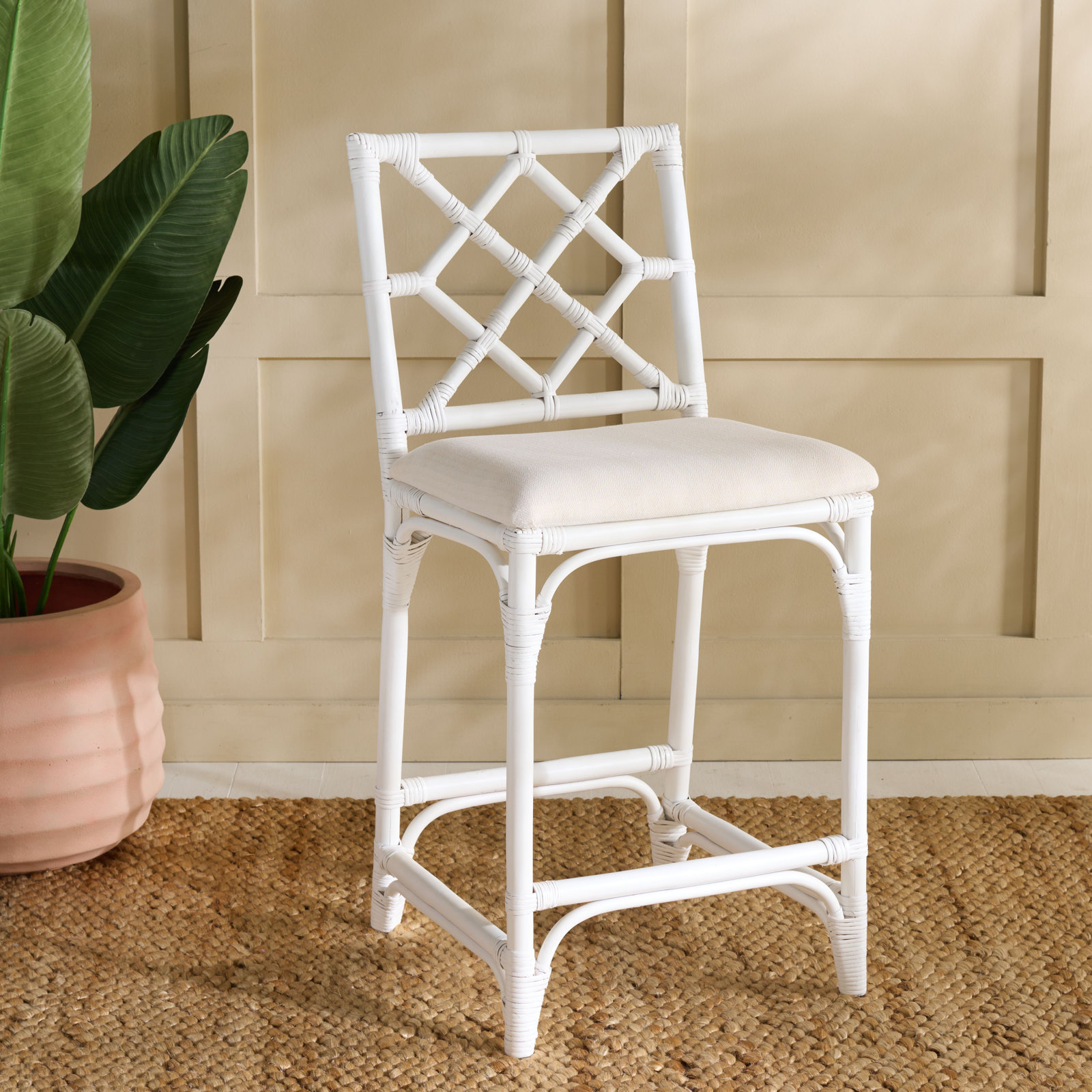 Bhumi Barstool with Cushion, White