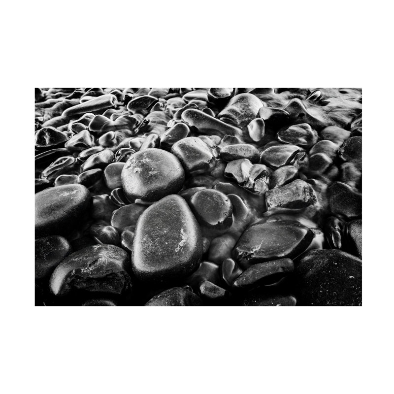 Art mural sur toile tendue - "River Stones" par Rick Berk pour le salon, la chambre à coucher ou le bureau - 30 x 47