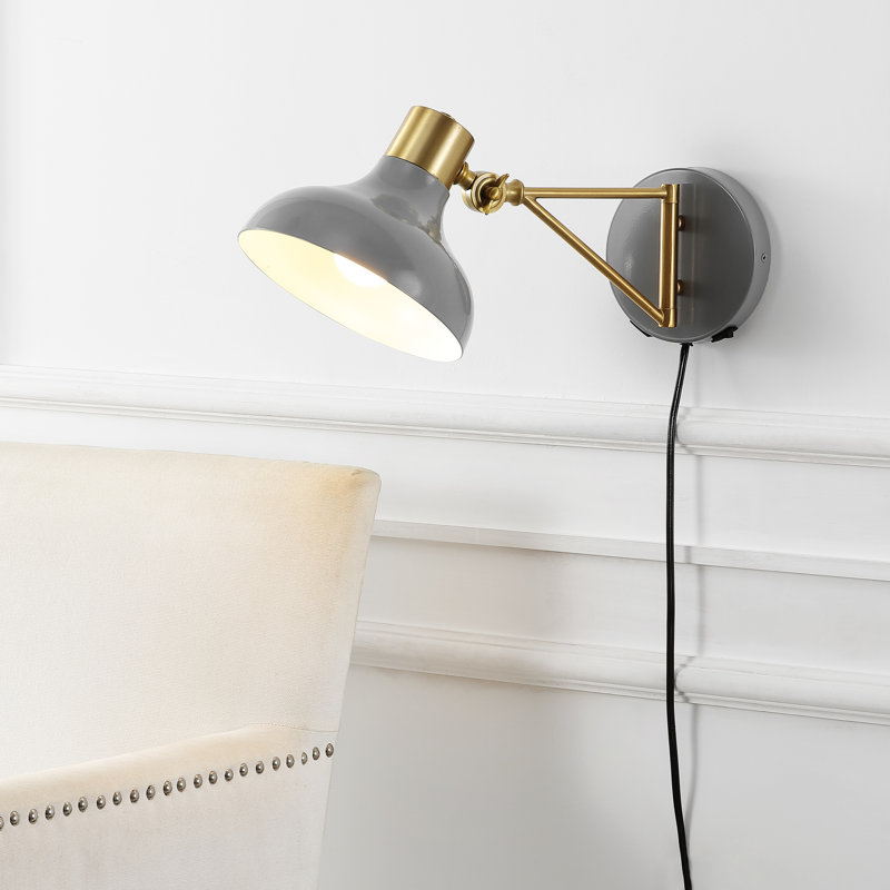 Applique murale portative de charge USB à 1 lumière en fer de style Mid-Century 15 po Aidia, noir / laiton doré, gris