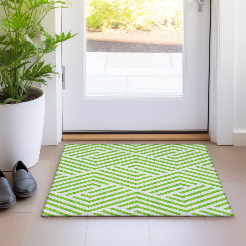 Tapis intérieur / extérieur en polyester tissé à la machine Altair, Rectangle 1 pi 8 po x 2 pi 6 po