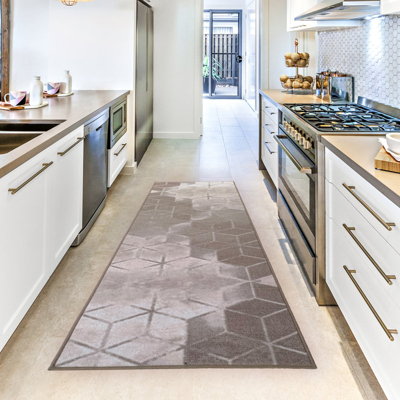 Performance Geometric Indoor Rug, Runner 2'7" x 6'