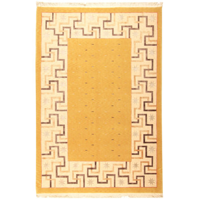  - 'Maze' Rug - Size 6' 7" X 9'10"