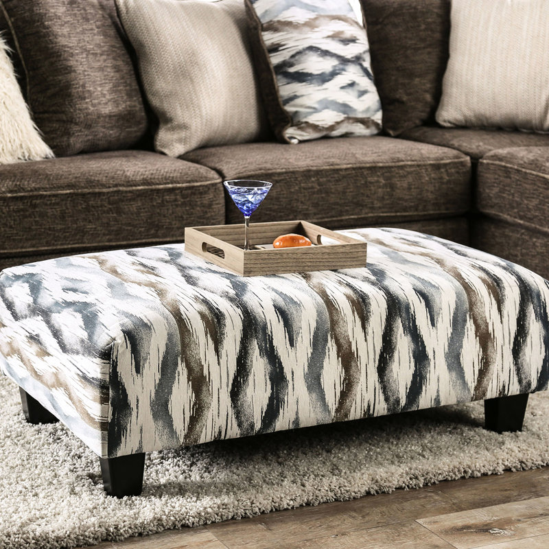 Microfibre douce imprimée multicolore de style contemporain revêtue de pieds en blocs de bois massif effilés, profondeur de 43 pouces, longueur 42 po, longueur 17 po