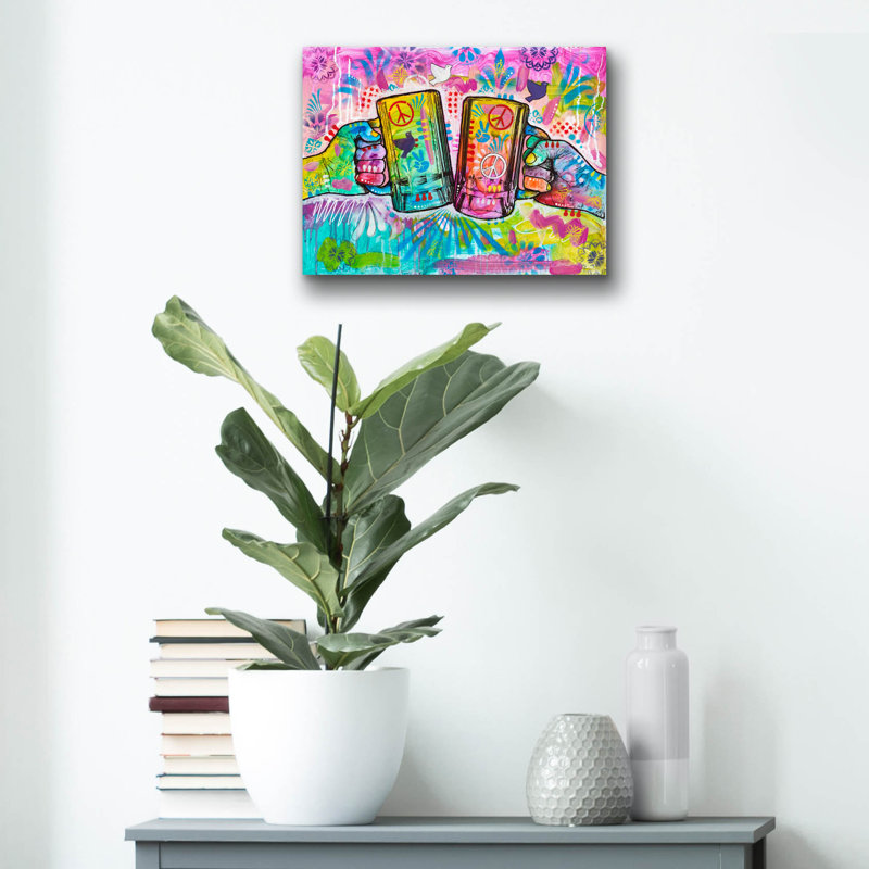«Cheers - A Loureux Cup» par Dean Russo, art mural en verre acrylique, H 12 po x l 16 po x P 0,13 po