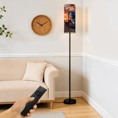 Lampe sur pied de camion lourd de remorque transportant la vitesse sur quatre voies à intensité variable avec télécommande, pédale, abat-jour, abat-jour haut, lampe de coin pour le salon, la chambre et le bureau