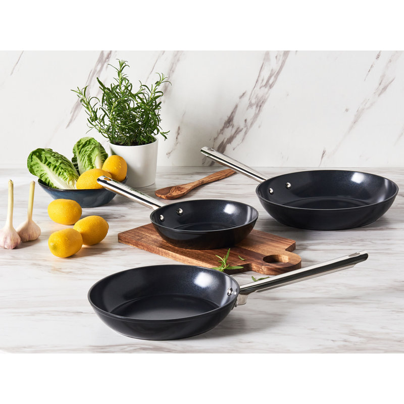 Set of 3 Frying Pans ELITE PRO, Black