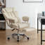 Fauteuil de bureau ergonomique inclinable en cuir beige avec repose-pieds, idéal pour les personnes de grande taille et de forte corpulence. Dossier haut confortable.
