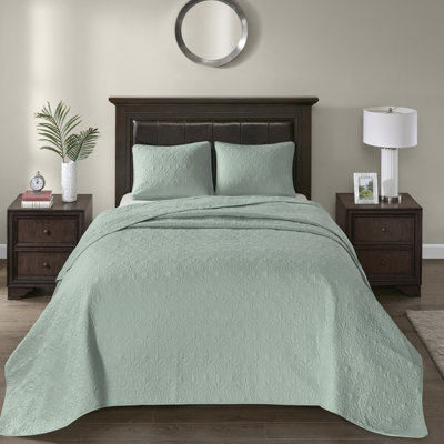 Reversible Queen-Size Bedspread - Prewashed Cotton Filling For A Comfortable Rest, Quilting Stunning Look, Includes 2 Shams Queen Pre-Washed Filling, Enrapturing Quilting, With And