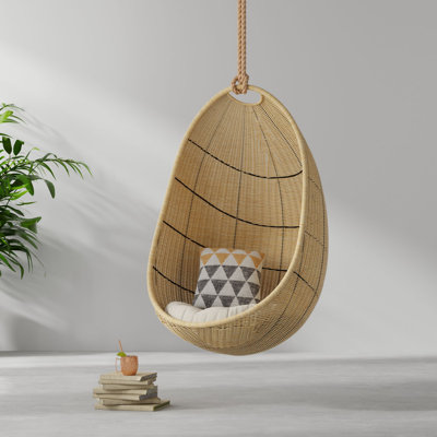 Balancelle suspendue en osier avec coussin de siège Artemiusz, couleur naturelle