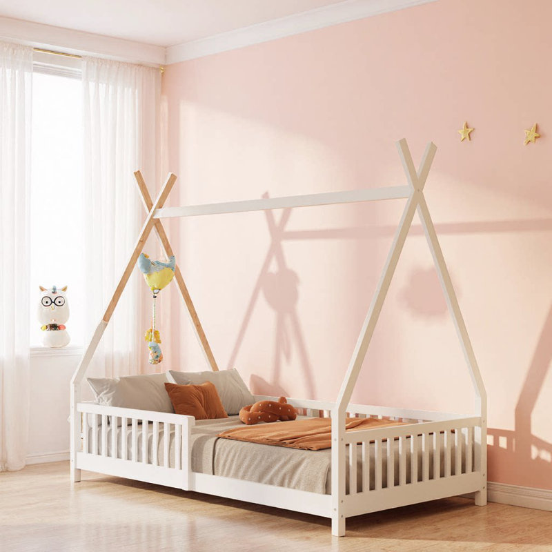 Lit simple en bois blanc avec clôture de sécurité - Structure en pin délavé délavé, Blanc