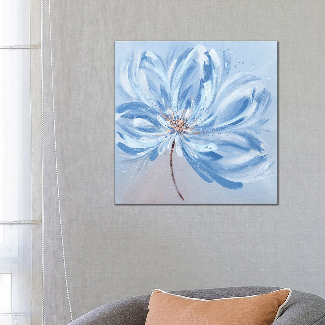 Dekorative Blume von Leena Amelina - Galerie-verpackte Leinwand Giclée auf Leinwand