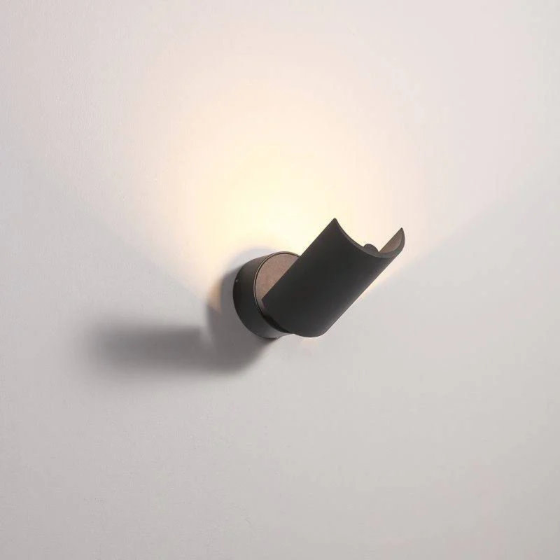 UltraBeam 3 Watt LED Black Indoor LED Wall Uplighter 300 Lumen