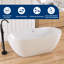 Baignoire de trempage autoportante en acrylique 67 po avec 6 jets d'eau réglables et hydromassage de luxe en acrylique