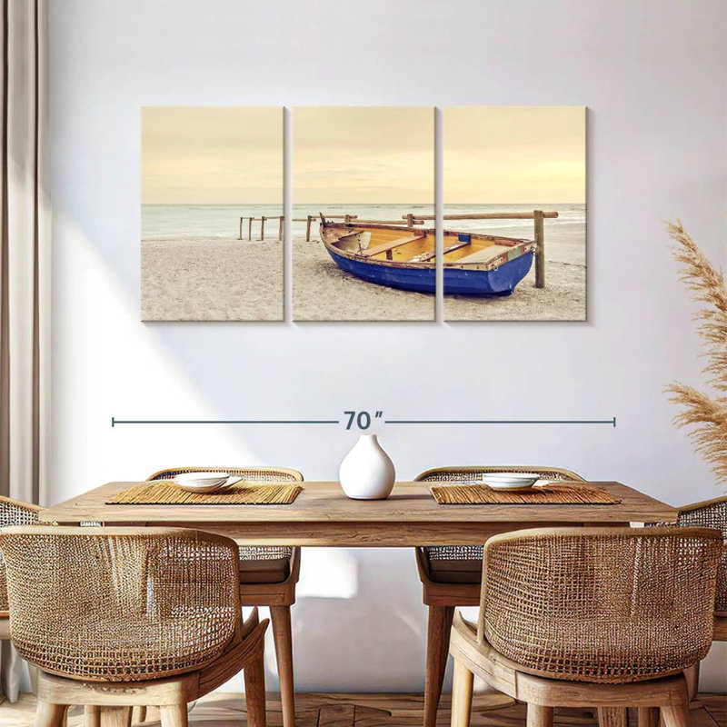 Bateau Mehar à la plage, H 30 po x l 62 po