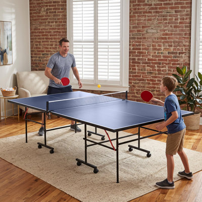Ensemble de 2 tables de ping-pong portatives de 2,74 m (9 pieds) pour l'intérieur et l'extérieur – Comprend des raquettes, des balles et un filet – Bleu