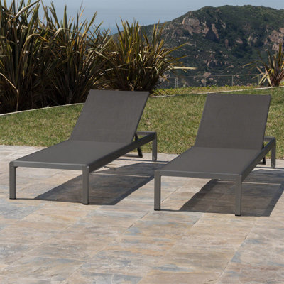 Outdoor Mesh Chaise Lounge