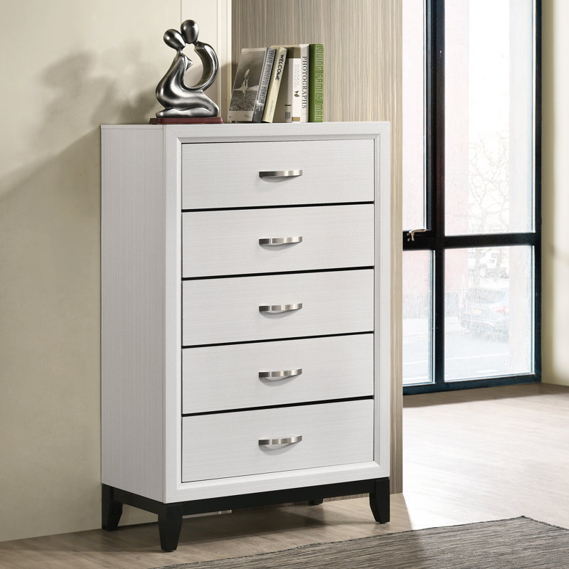 Burrigan 31'' W 5 - Drawer Dresser