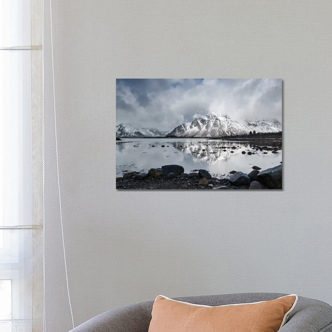 Lofoten-Wolken von Andreas Stridsberg - Galerie-umwickelte Leinwand Giclée auf Leinwand