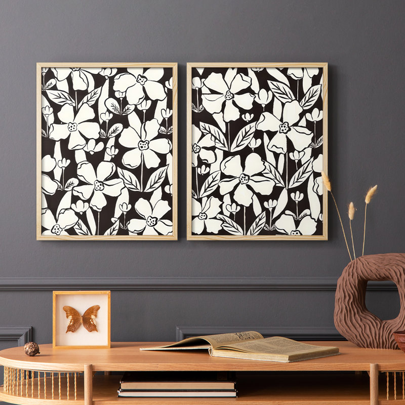 «Flowers In The Garden I», reproduction encadrée de qualité supérieure - prête à être accrochée - aucun clou requis - aucun clou requis