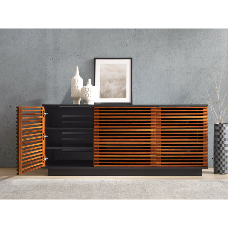 Meuble télé pour téléviseur de 55 po ou moins en bambou massif Erla, Ambre, 27.75" H x 64.5" W x 20" D