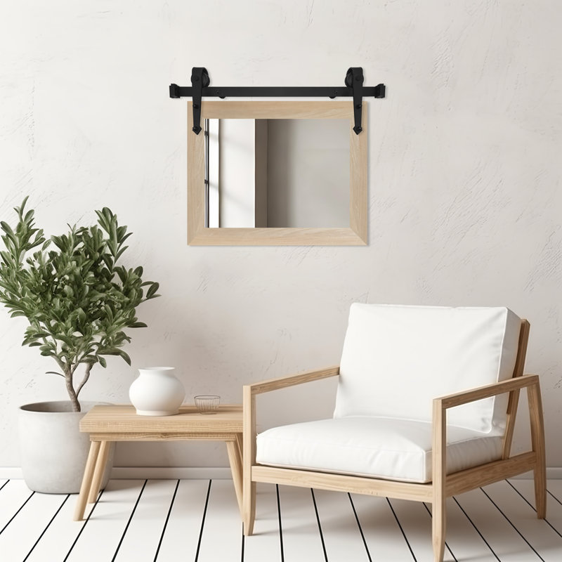 Miroir rustique moderne avec rail de porte de grange en acier, Érable blond, 33 po x 40 po
