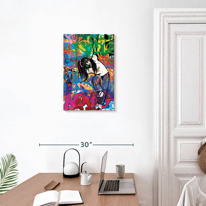 Danse urbaine Enn, H 24 po x l 16 po