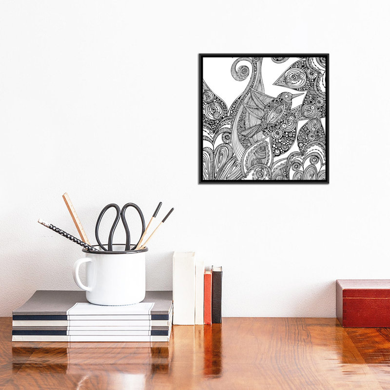 A Bird In Paradise I, impression sur toile tendue, H 37 po x l 37 po x P 1,5 po, Toile avec cadre noir