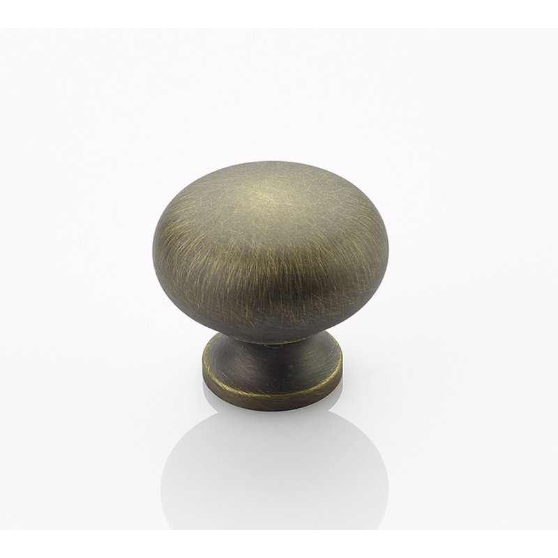 Traditional Round Knob, Antique Light Brass