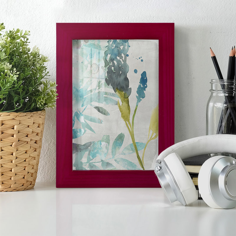 «Flower Layers I», impression sur papier, Rouge, L 4 po x H 6 po x P 1 po