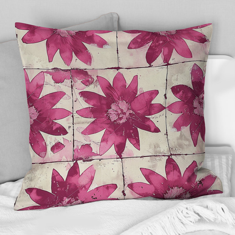 Magenta rustique Blooming Charm III - Coussin Farmhouse, H 16 po x l 16 po, Carrée