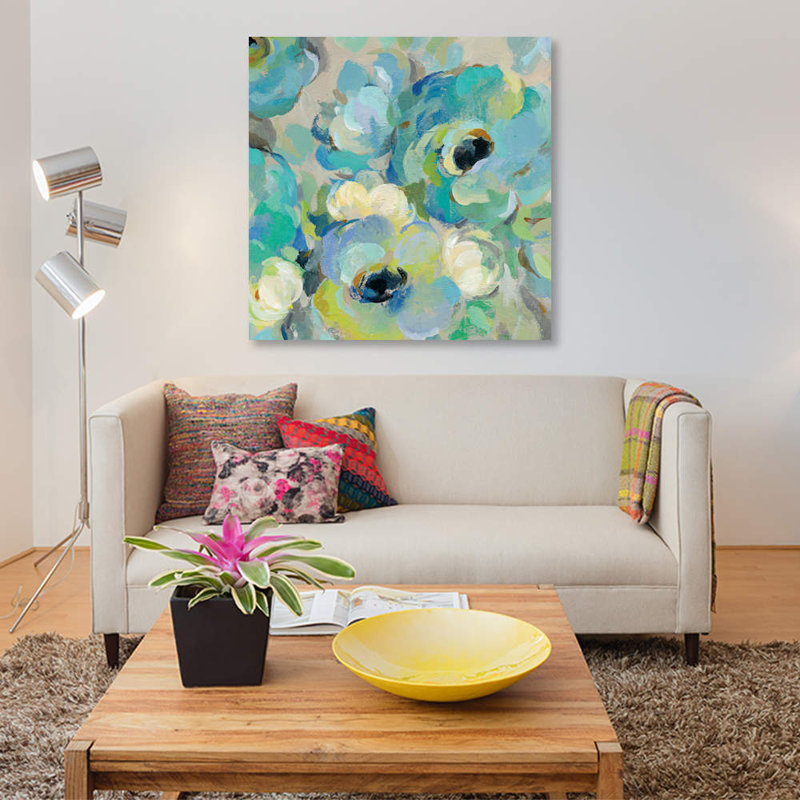 «Fresh Teal Flowers III» par Silvia Vassileva, reproduction sur toile tendue, H 37 po x l 37 po x P 1,5 po