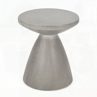 Table d'appoint d'extérieur en béton léger avec piédestal de sablier, parfaite pour les espaces extérieurs modernes et fonctionnels.