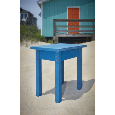 Table d'appoint en plastique Shay
