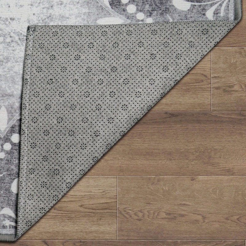 Gray Bordered 5' x 7' Washable Synthetic Rug