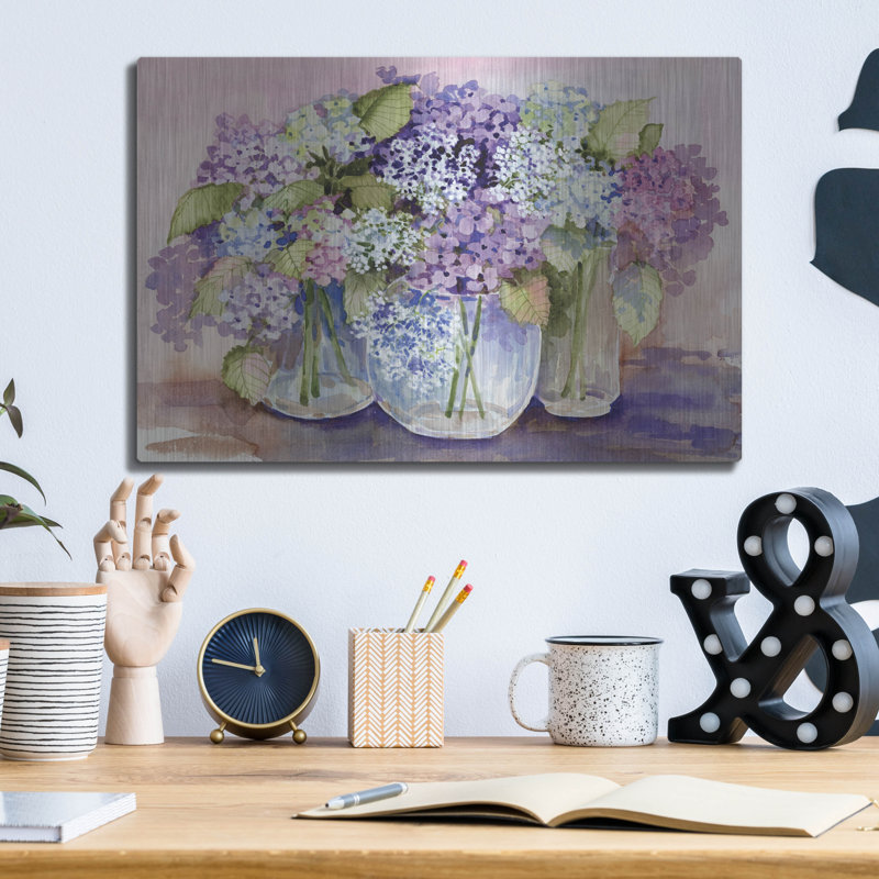 «Hydrangeas In Glass» par Kathleen Parr, art mural en métal, 16 po x 12 po