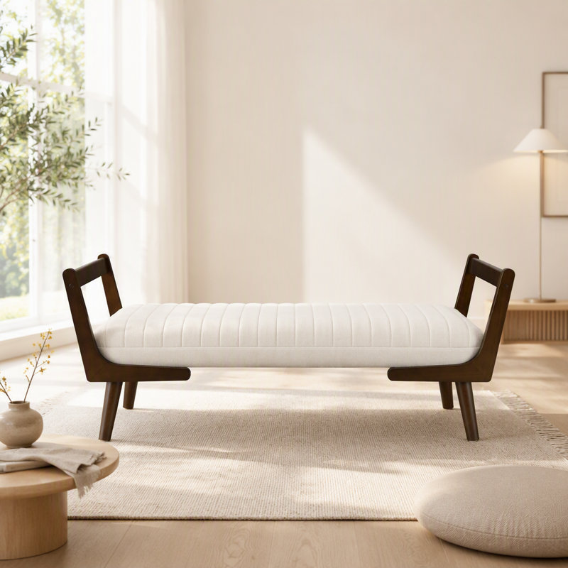 Banc de style Mid-Century moderne avec pieds en bois de noyer, repose-pieds en tissu d'ameublement en chenille beige