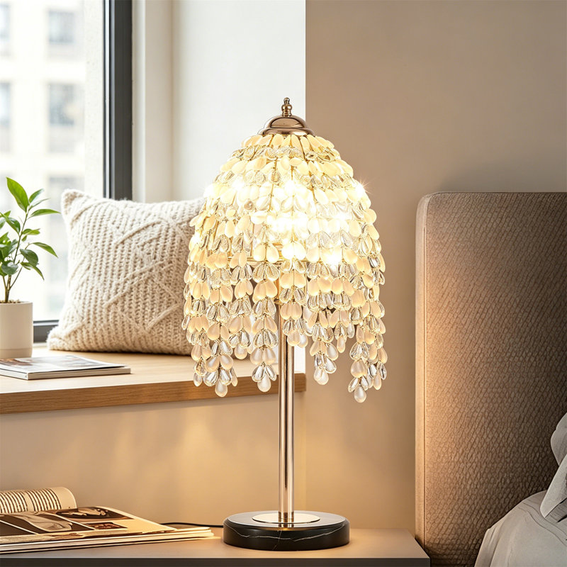 Lampe de table - Élégant matériau décoratif en cristal de 19 po (H) - Cascade rétro avec motif de cristal en raisin et abat-jour en perles et base texturée en marbre