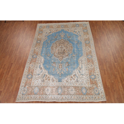 Tapis bleu délavé traditionnel 8 x 11