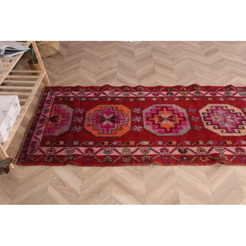 Tapis de couloir turc authentique authentique avec des motifs géométriques éclatants pour une décoration intérieure élégante