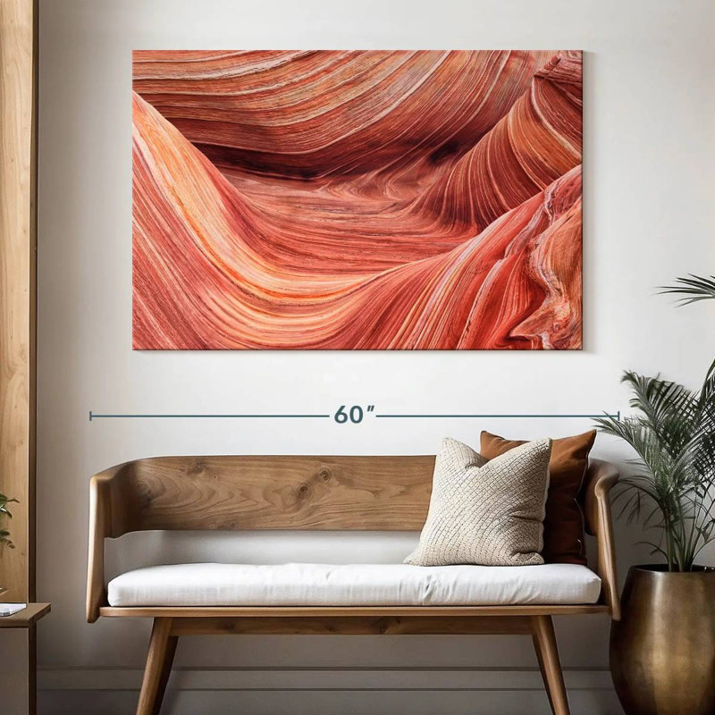 Alvord Wave Rock Formation, H 34 po x l 51 po
