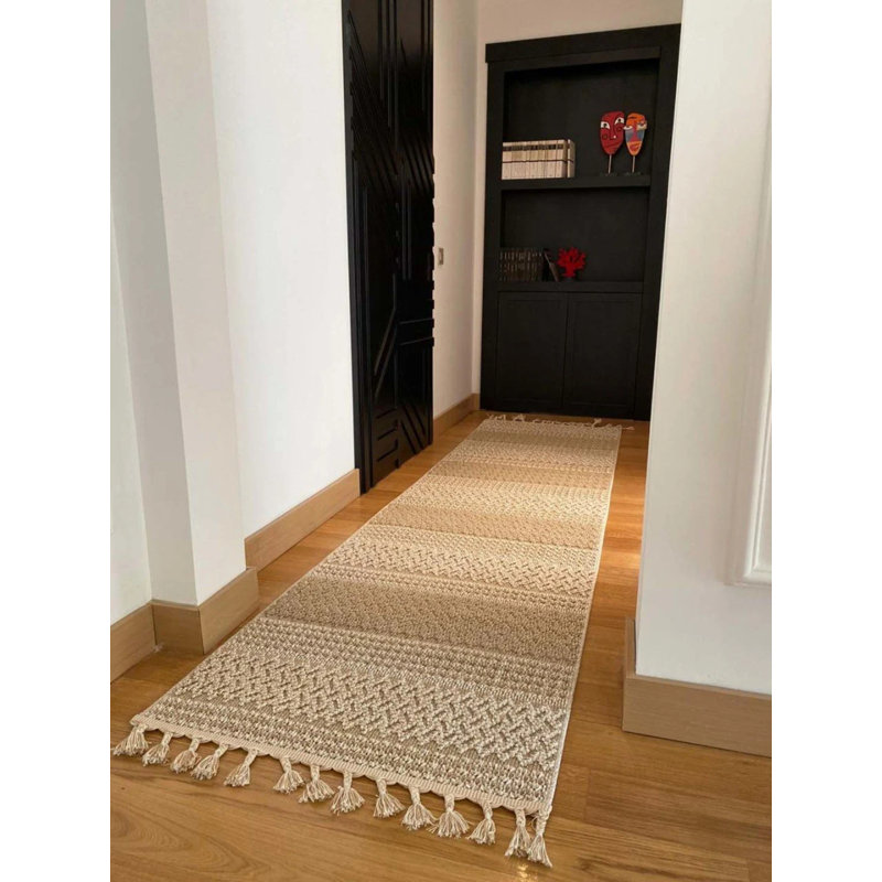 Tapis Tilina, Carré 4 pi 3 po