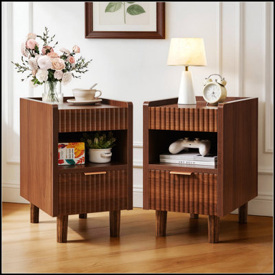 Tables de chevet cannelées en bois avec tiroir et rangement ouvert, paquet de 2 pour la décoration de chambre à coucher et de salon moderne