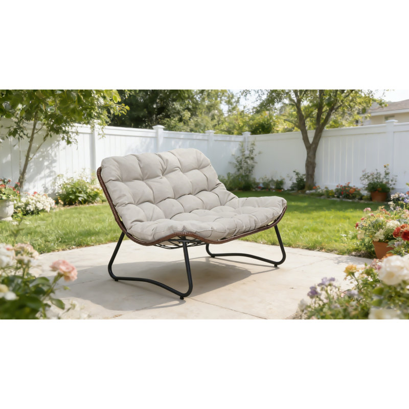 Causeuse de patio (avec chaise de patio seulement)