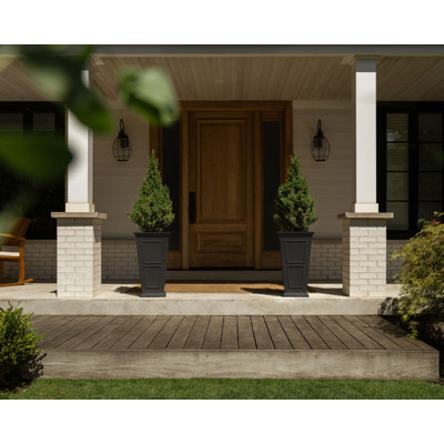 Abram Planter Box